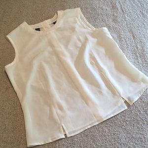 NWOT Pearl Neckline Blouse
